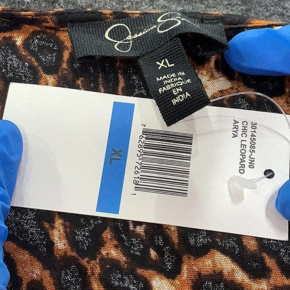 Jessica Simpson Leopard Print Plunge Bodysuit | Size XL - Picture 4 of 5